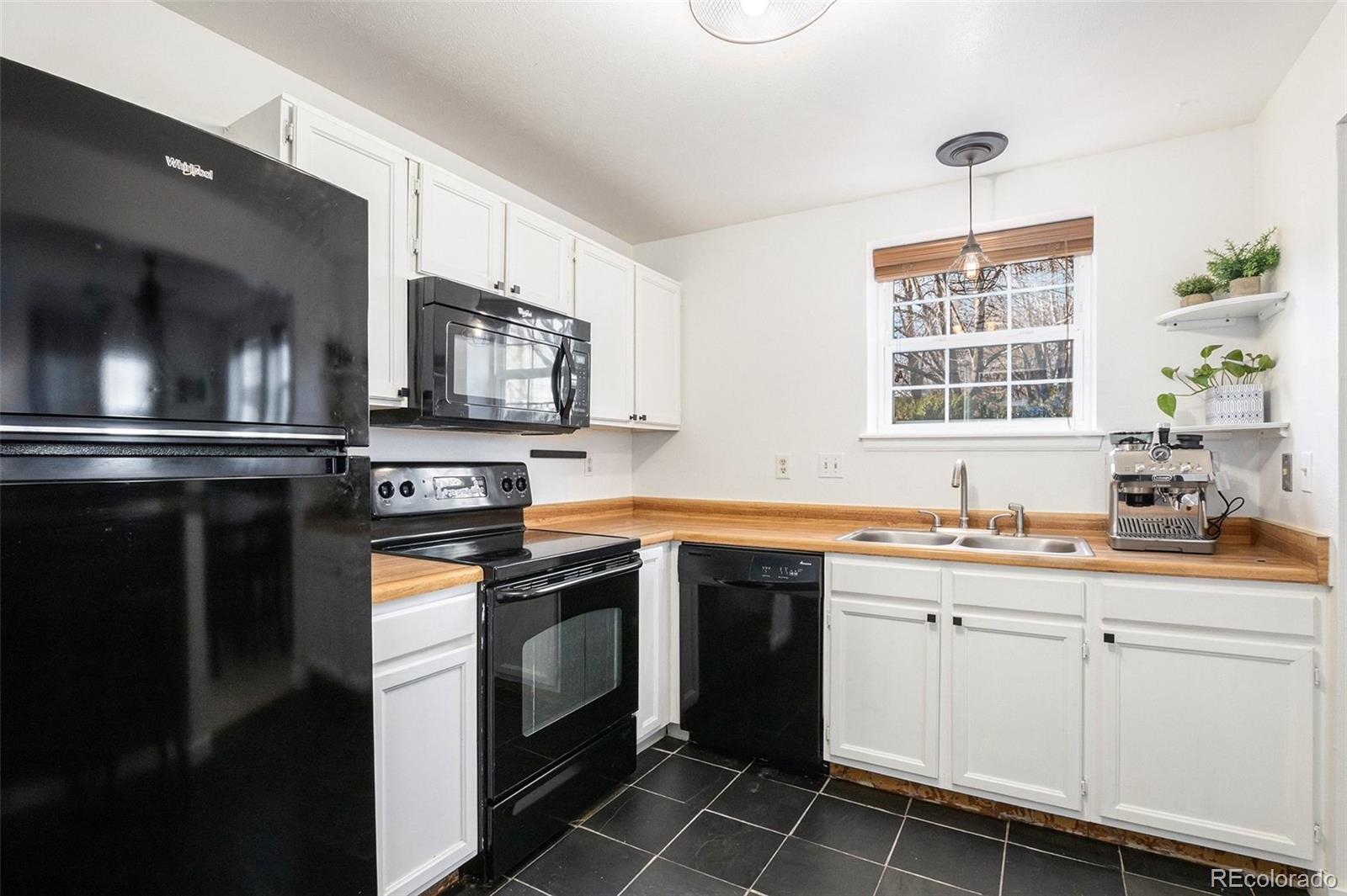 5565 W 76th Avenue Arvada CO 80003