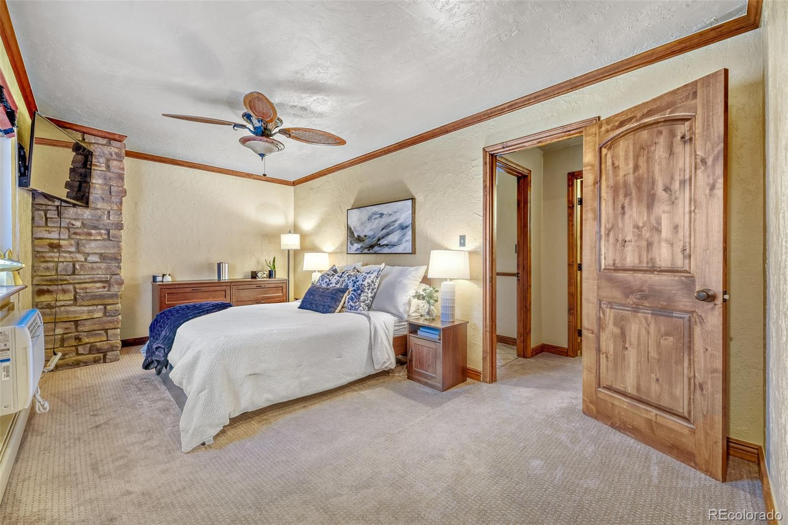 2190 S Holly Street Denver CO 80222