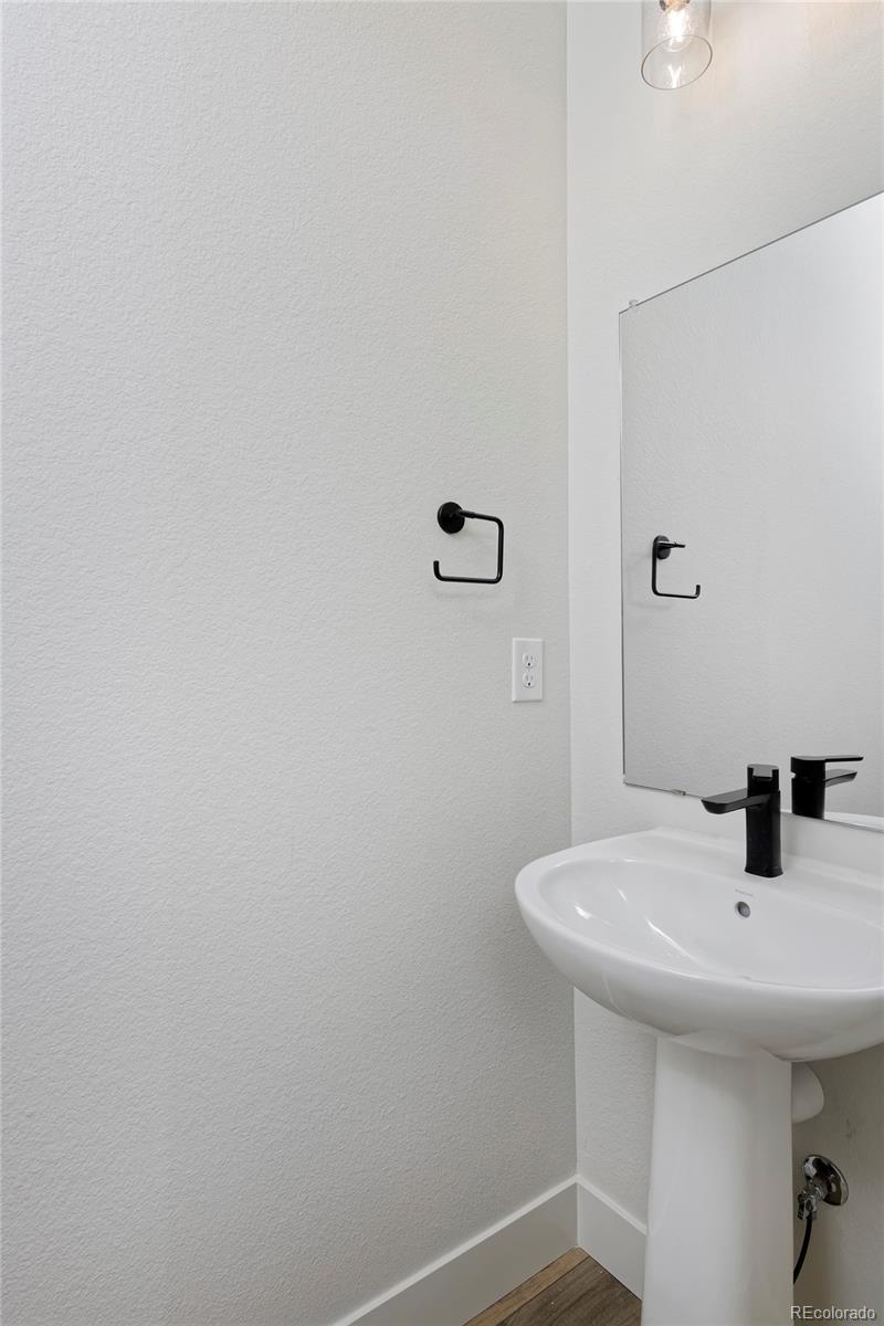 3132 W Bonfils Place Denver CO 80236