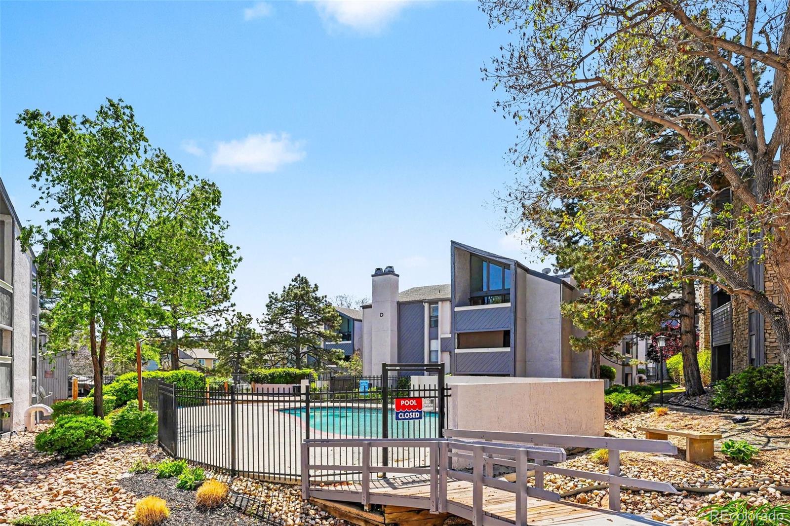 9727 E Peakview Avenue Englewood CO 80111