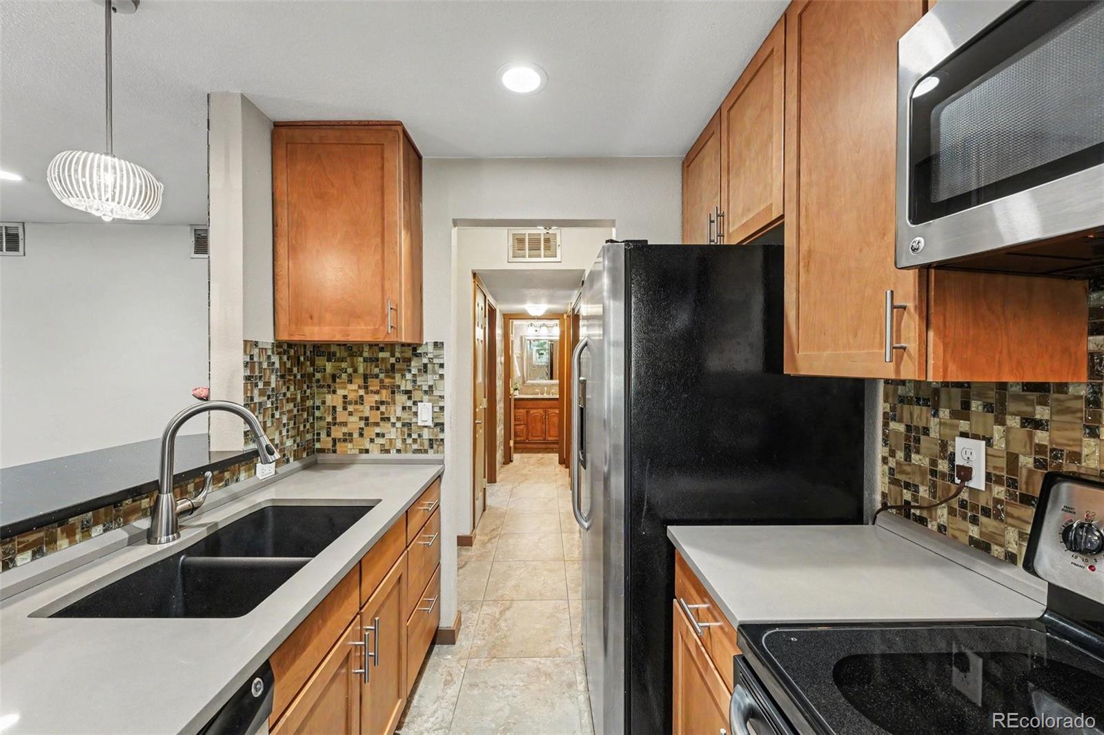 9727 E Peakview Avenue Englewood CO 80111