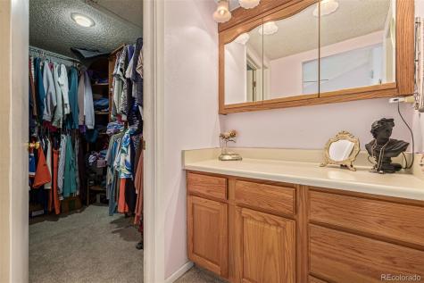 4233 E Maplewood Way Centennial CO 80121