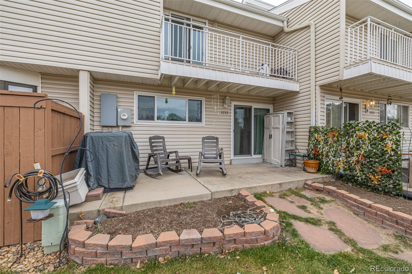 4233 E Maplewood Way Centennial CO 80121
