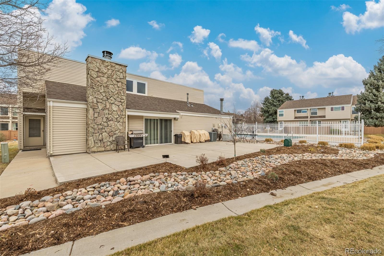 4233 E Maplewood Way Centennial CO 80121