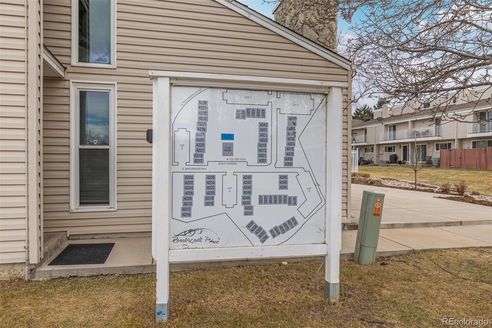 4233 E Maplewood Way Centennial CO 80121