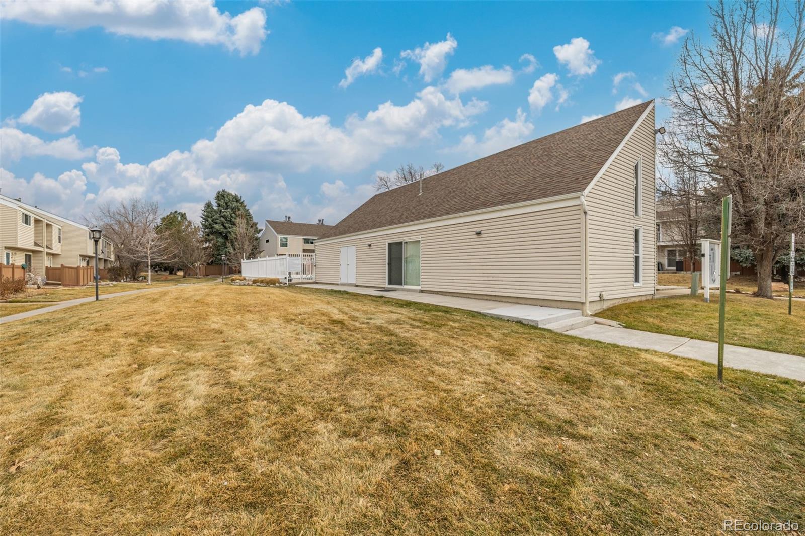 4233 E Maplewood Way Centennial CO 80121