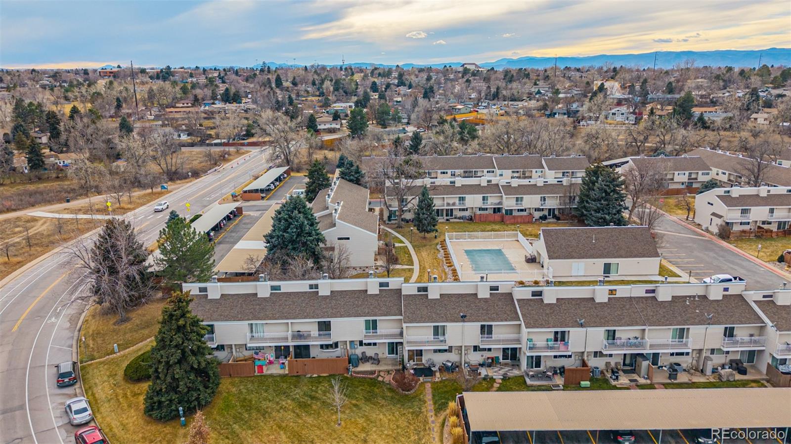 4233 E Maplewood Way Centennial CO 80121