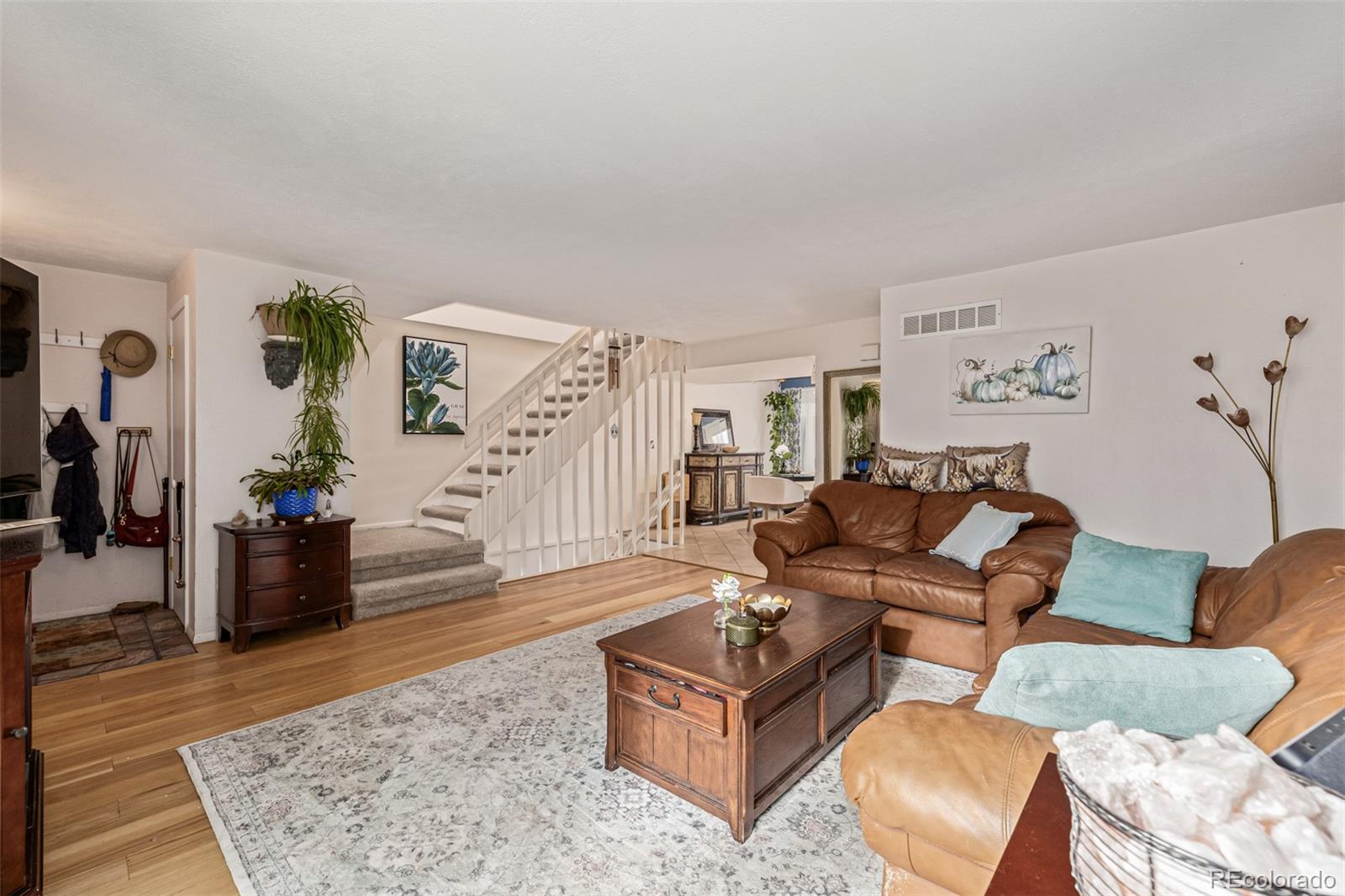4233 E Maplewood Way Centennial CO 80121