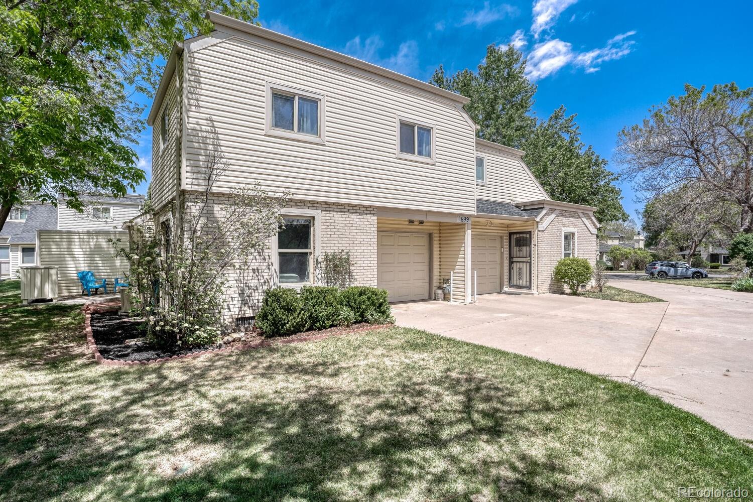1699 S Lee Street Lakewood CO 80232