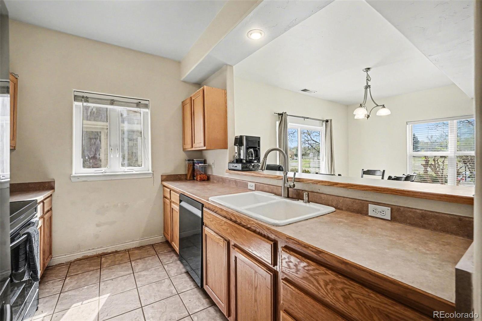1565 Roseanna Drive Northglenn CO 80234