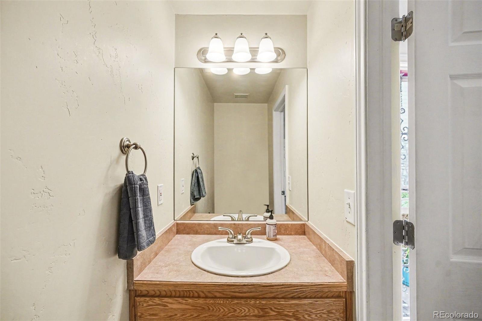 1565 Roseanna Drive Northglenn CO 80234