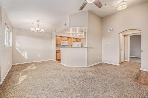 5726 N Genoa Way Aurora CO 80019