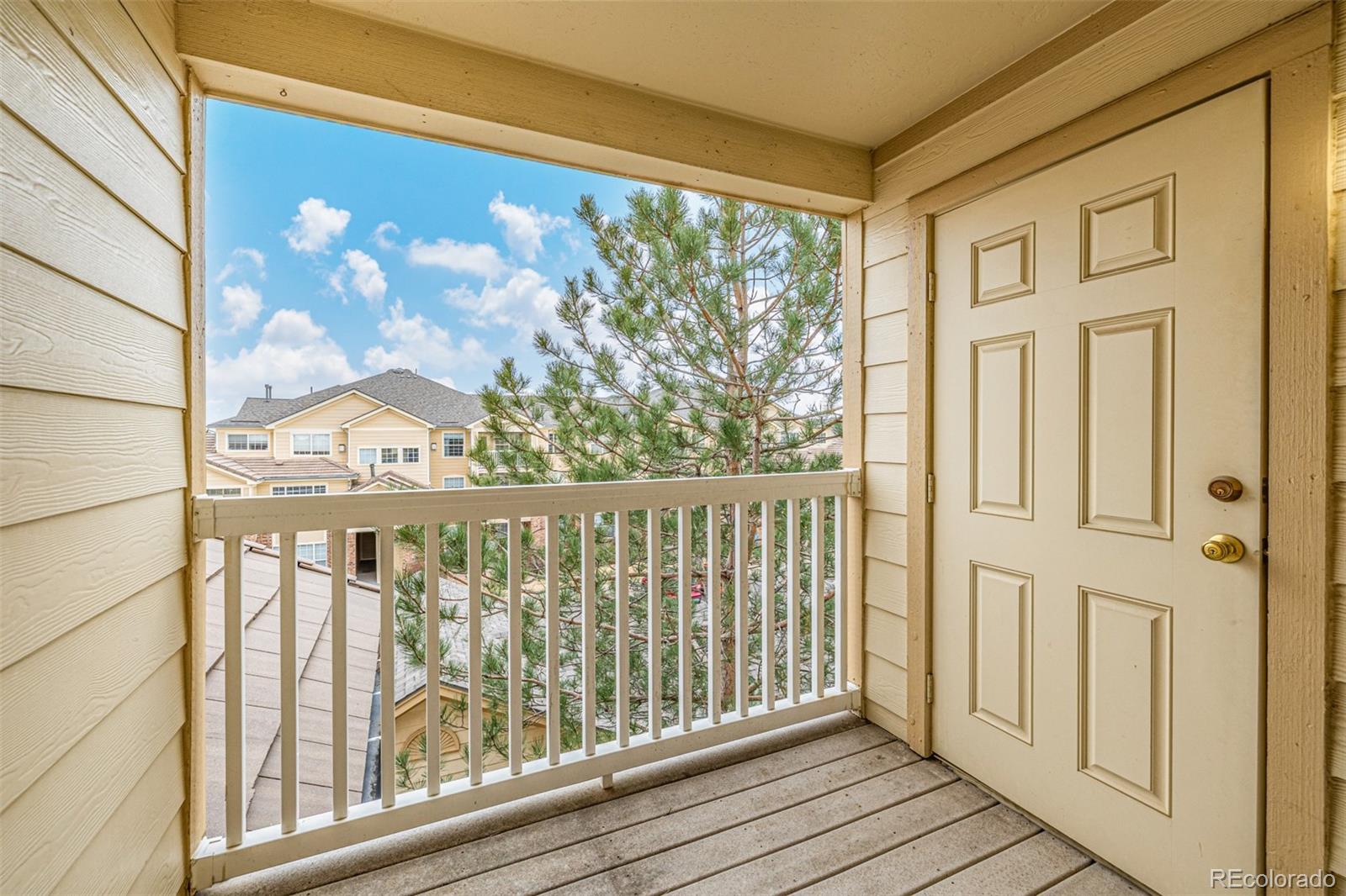 5726 N Genoa Way Aurora CO 80019