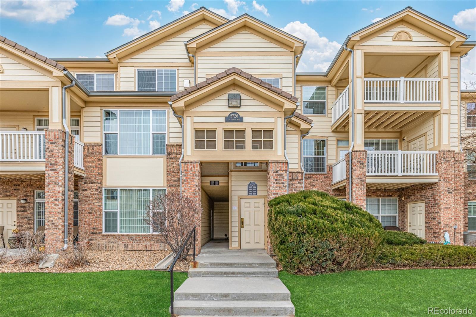 5726 N Genoa Way Aurora CO 80019