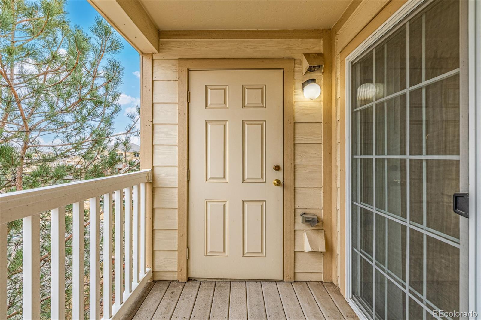 5726 N Genoa Way Aurora CO 80019