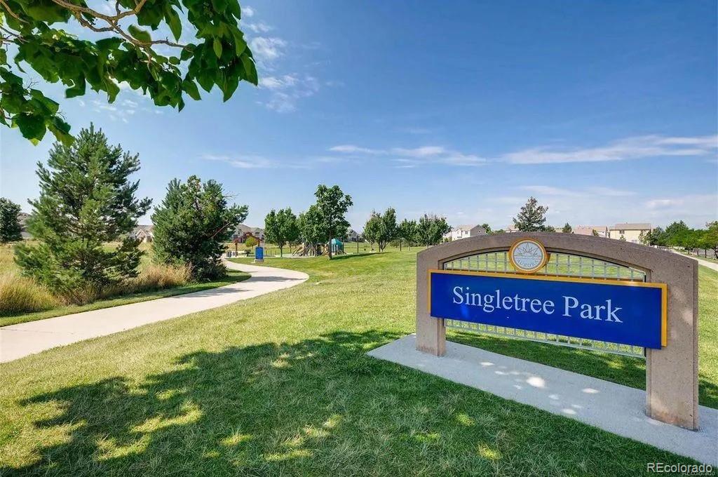 5726 N Genoa Way Aurora CO 80019