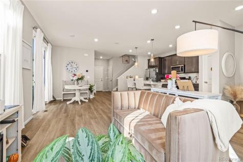 4346 S Netherland Street Aurora CO 80015