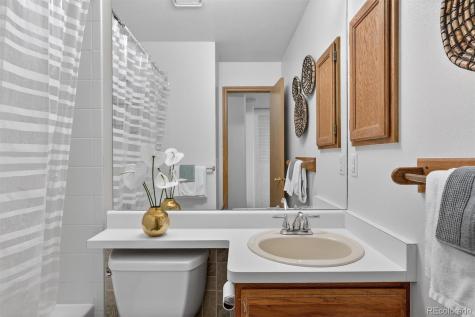 6822 S Independence Street Littleton CO 80128