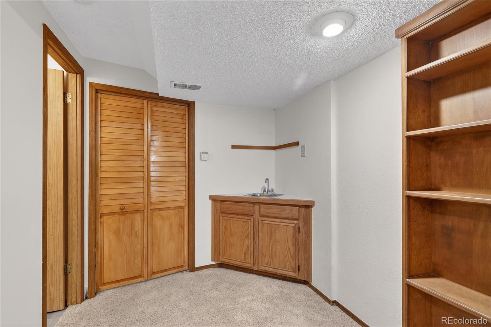 6822 S Independence Street Littleton CO 80128