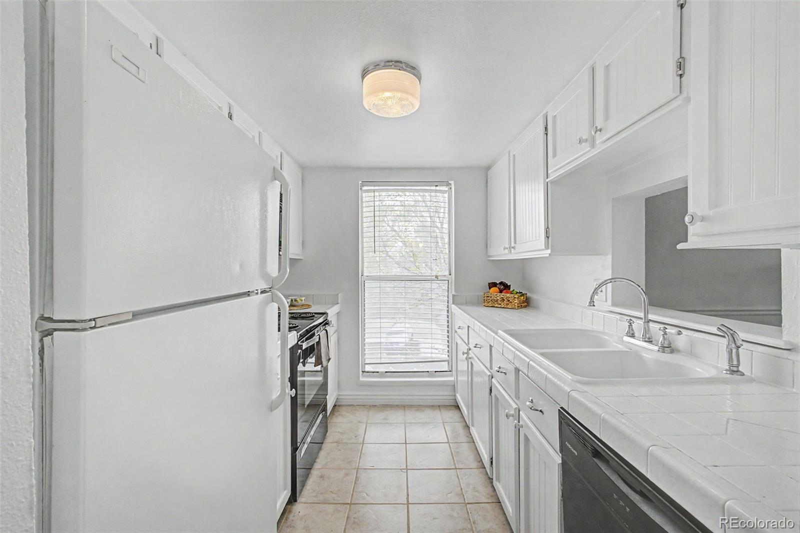 3872 S Fraser Street Aurora CO 80014