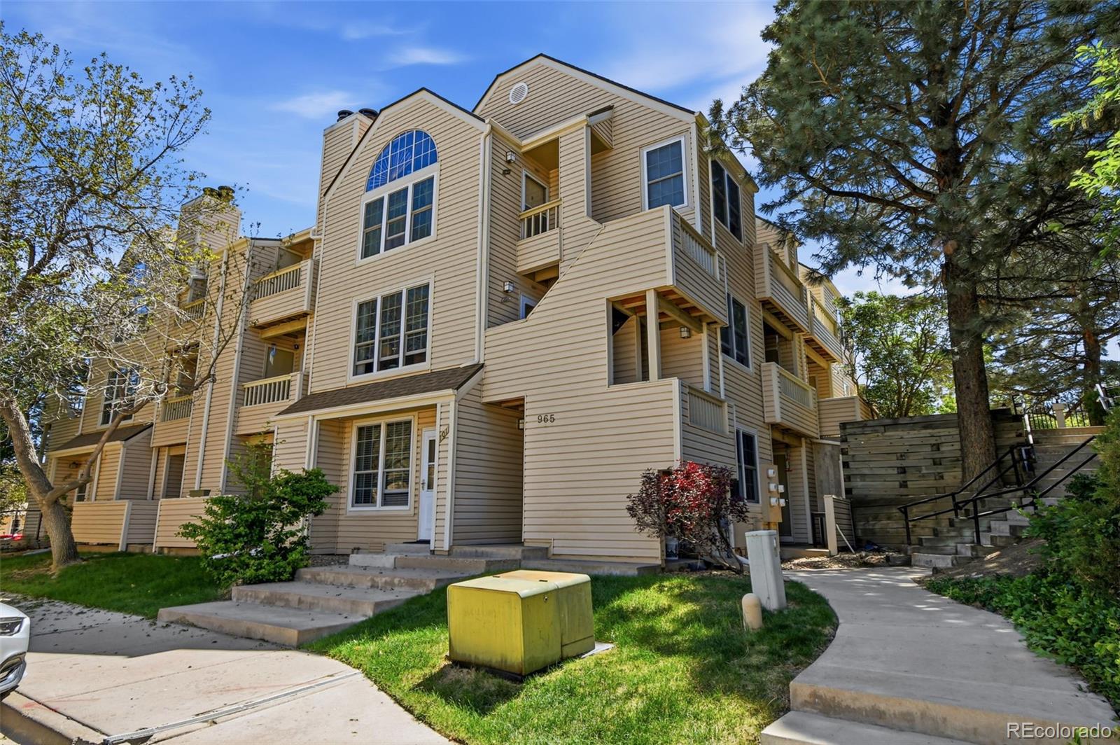 965 S Miller Street Lakewood CO 80226