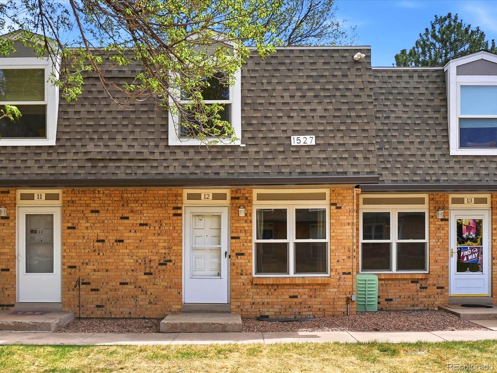 1527 S Owens Street Denver CO 80232