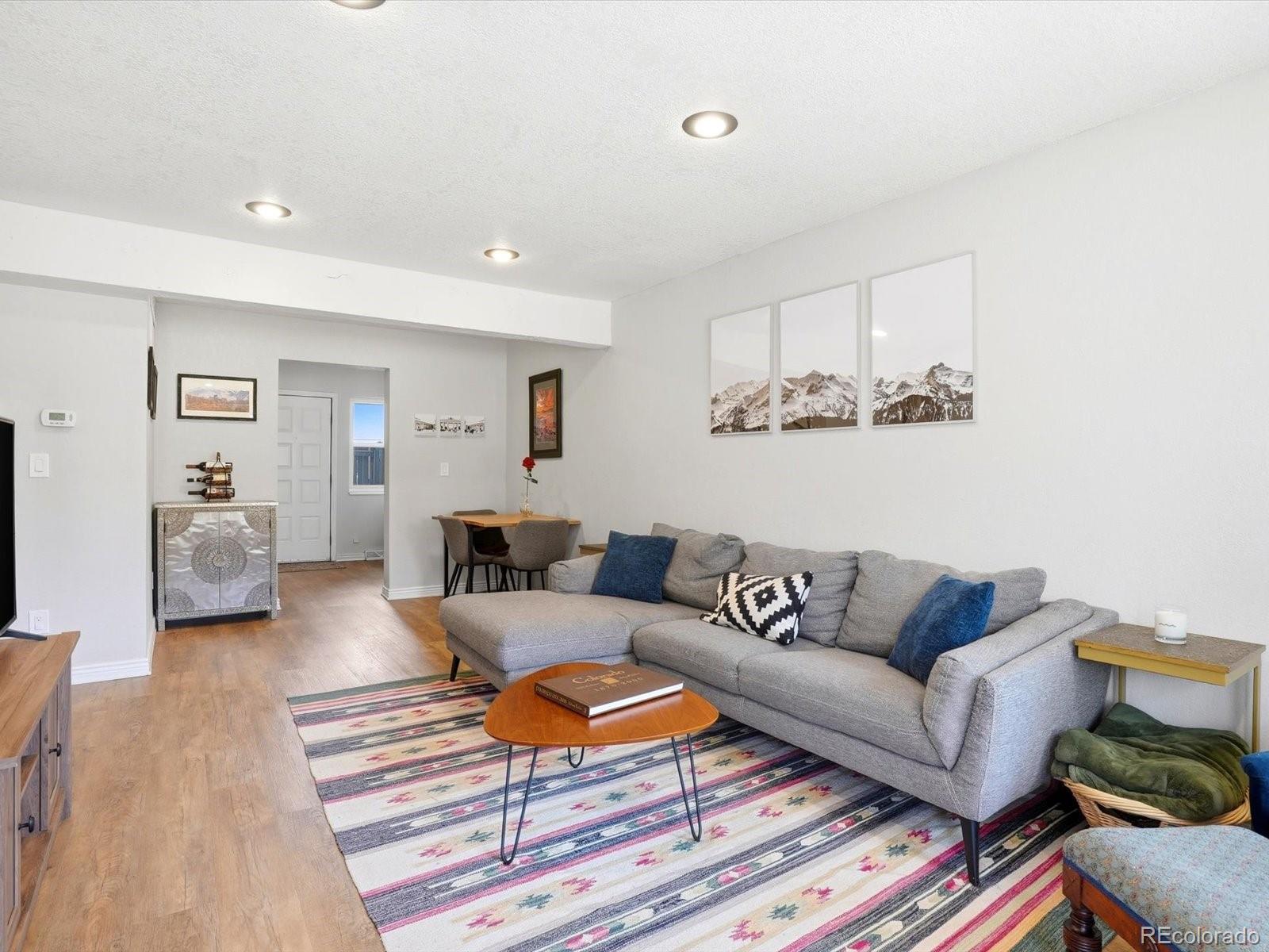 1527 S Owens Street Denver CO 80232