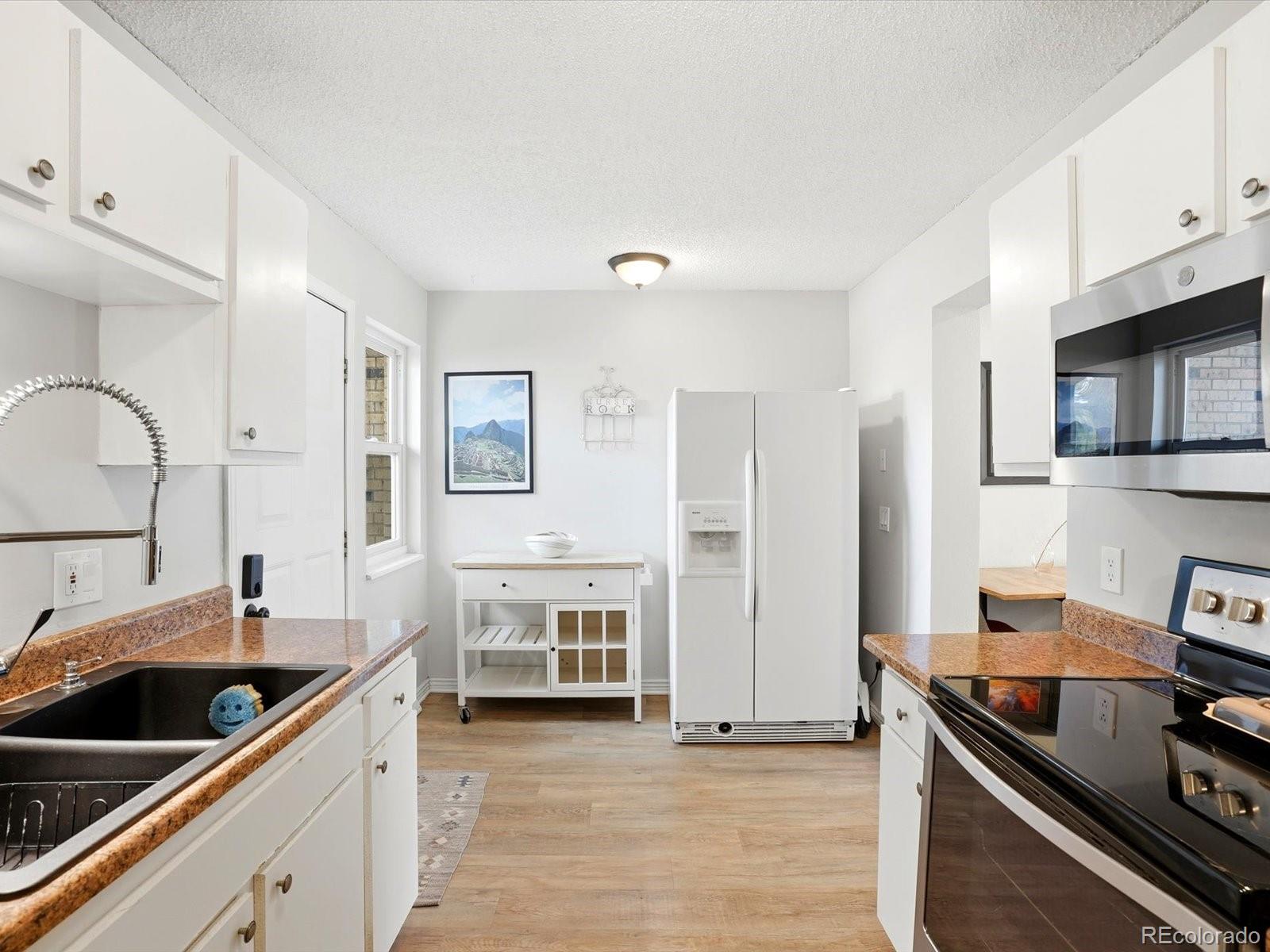 1527 S Owens Street Denver CO 80232
