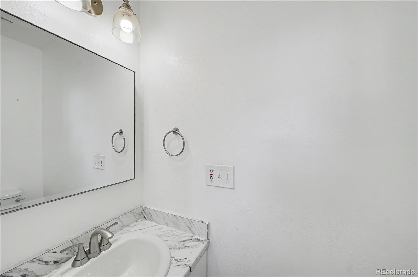 1920 S Oswego Way Aurora CO 80014