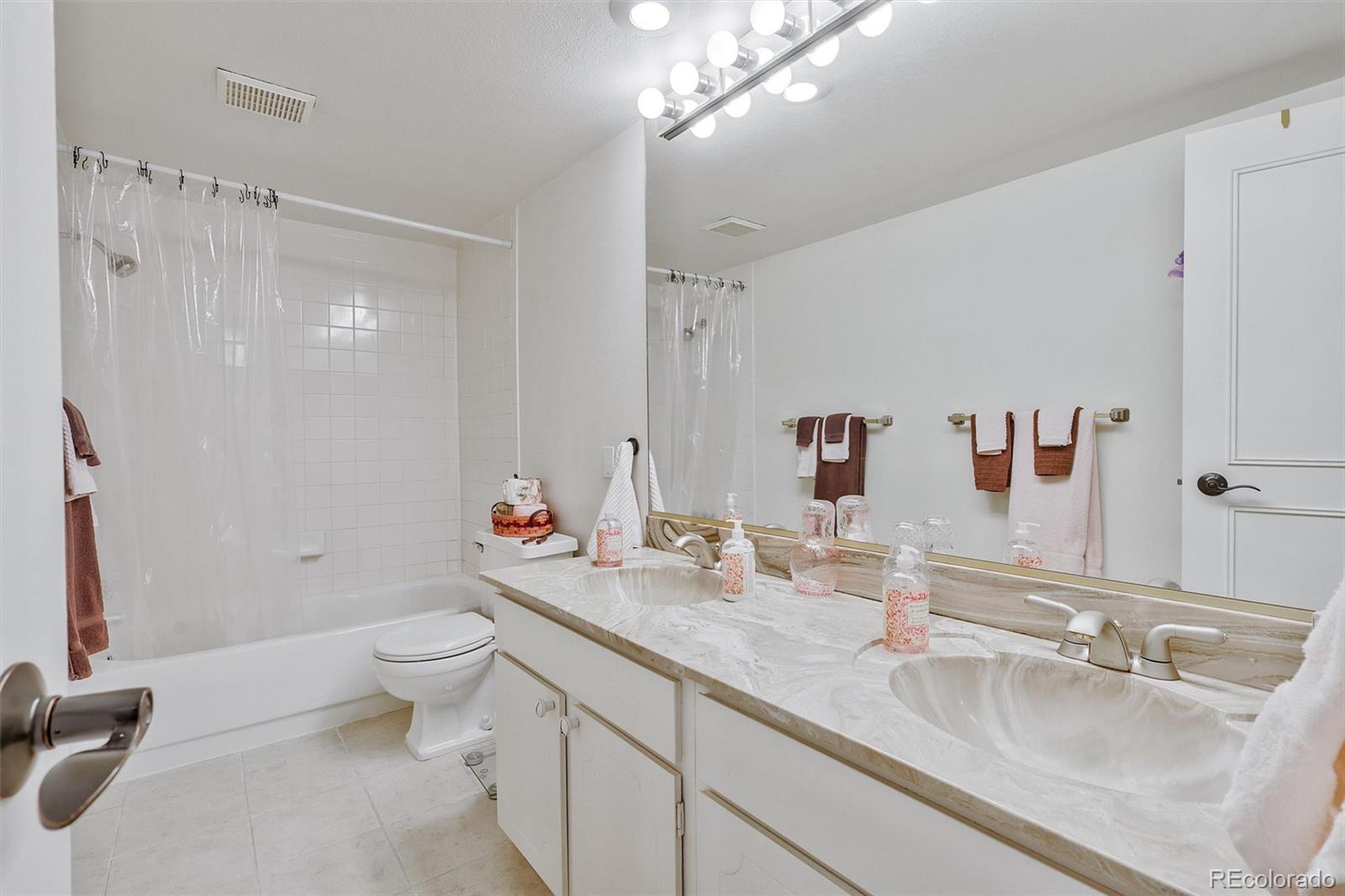 3538 S Ivanhoe Street Denver CO 80237