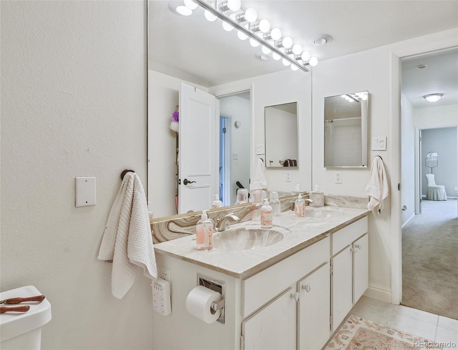 3538 S Ivanhoe Street Denver CO 80237