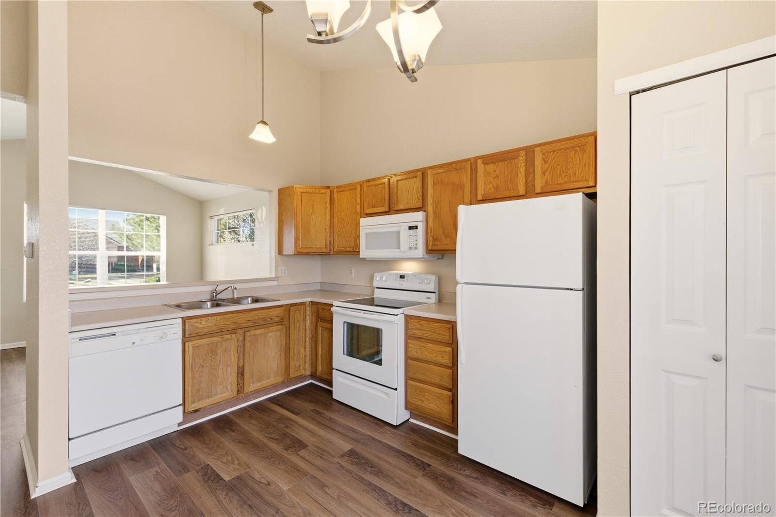 1748 Eagle Street Aurora CO 80011