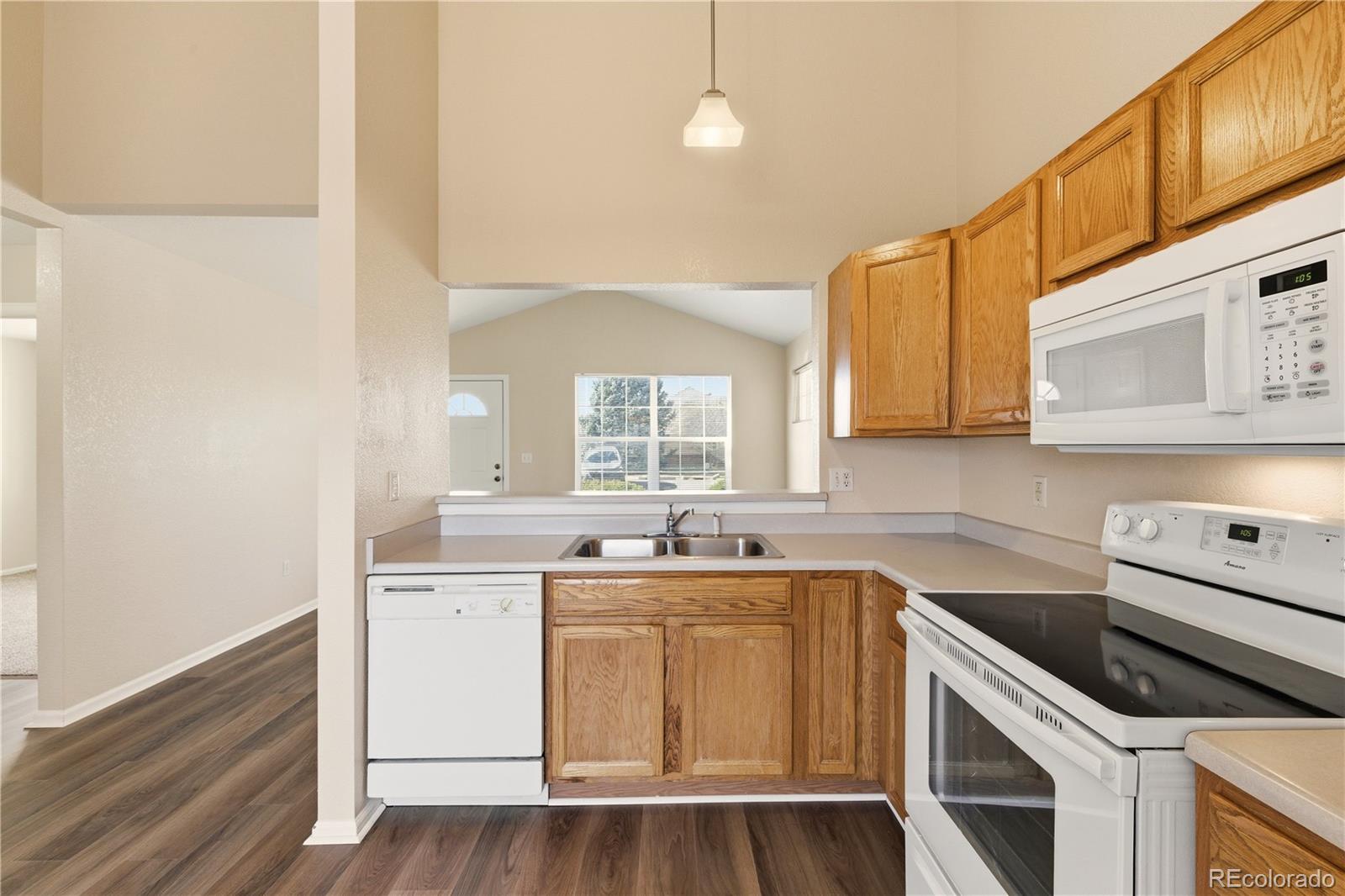 1748 Eagle Street Aurora CO 80011