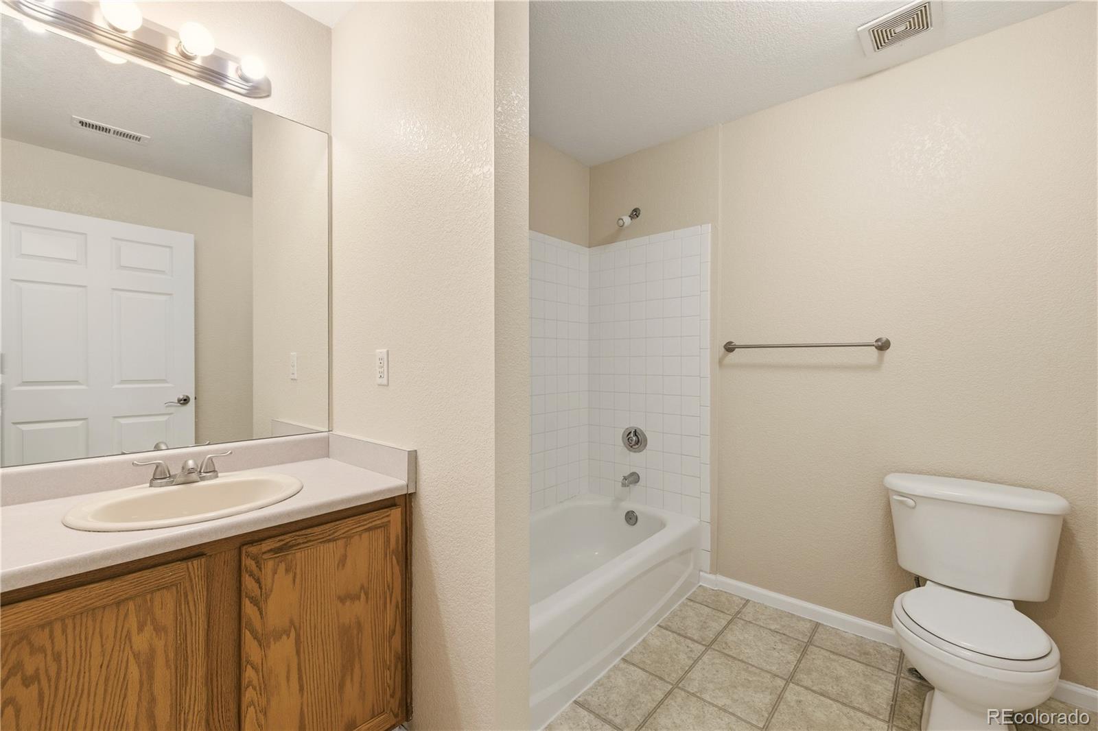 1748 Eagle Street Aurora CO 80011