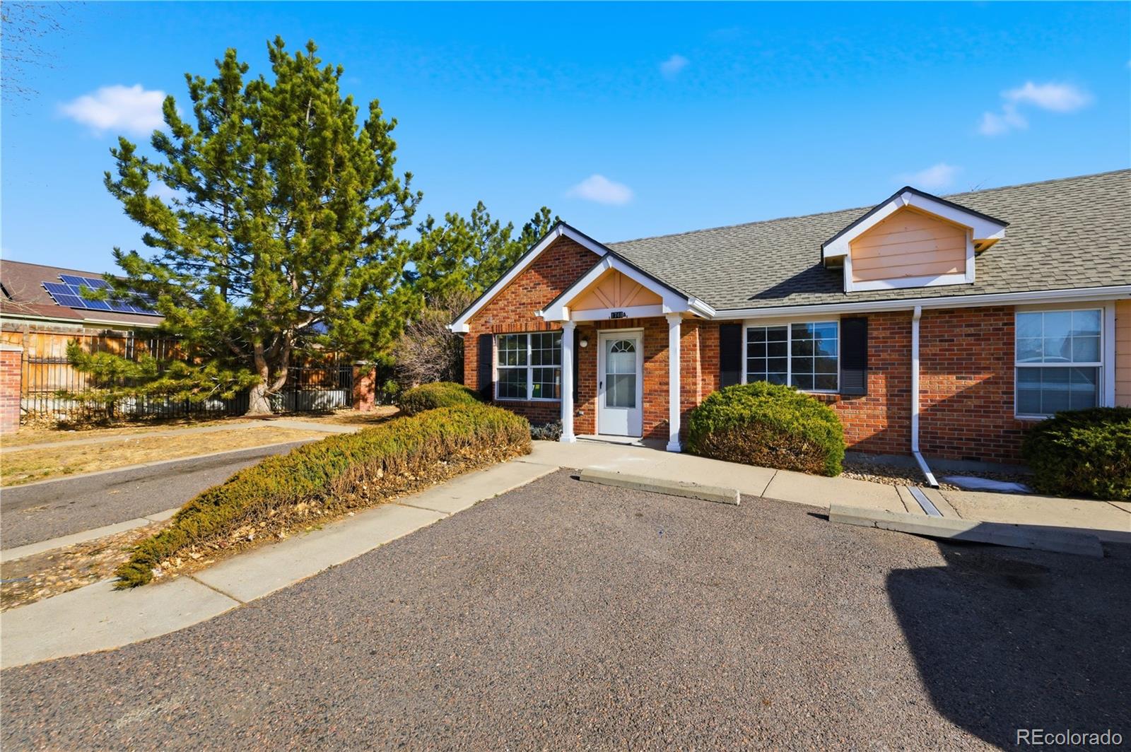 1748 Eagle Street Aurora CO 80011