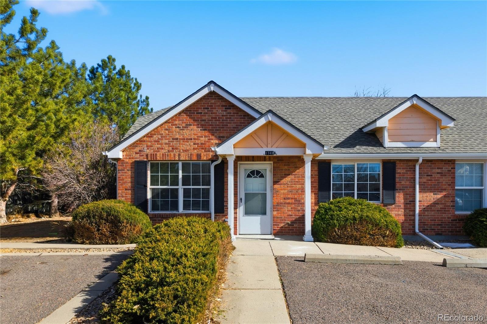 1748 Eagle Street Aurora CO 80011