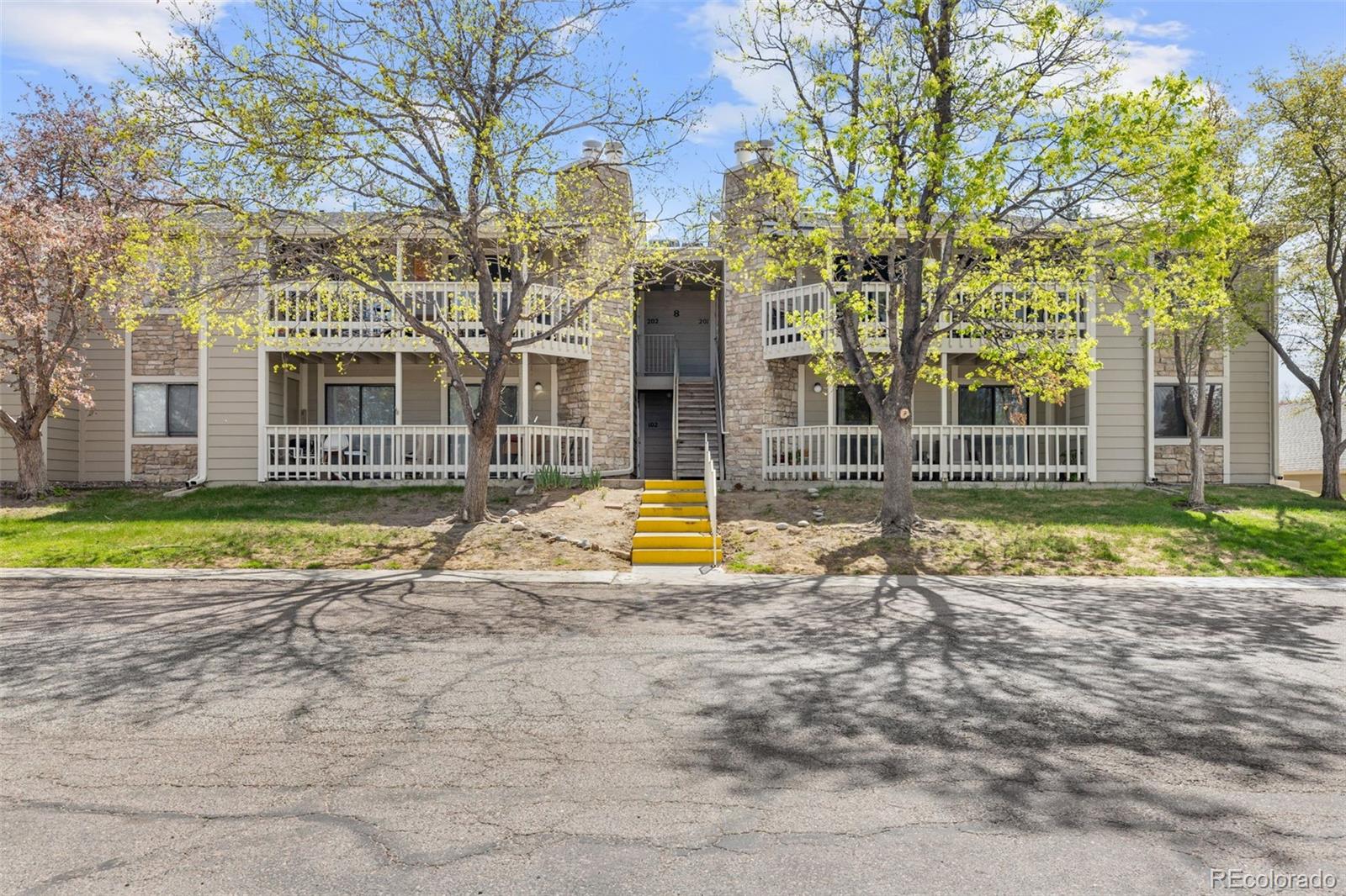 8225 Fairmount Drive Denver CO 80247