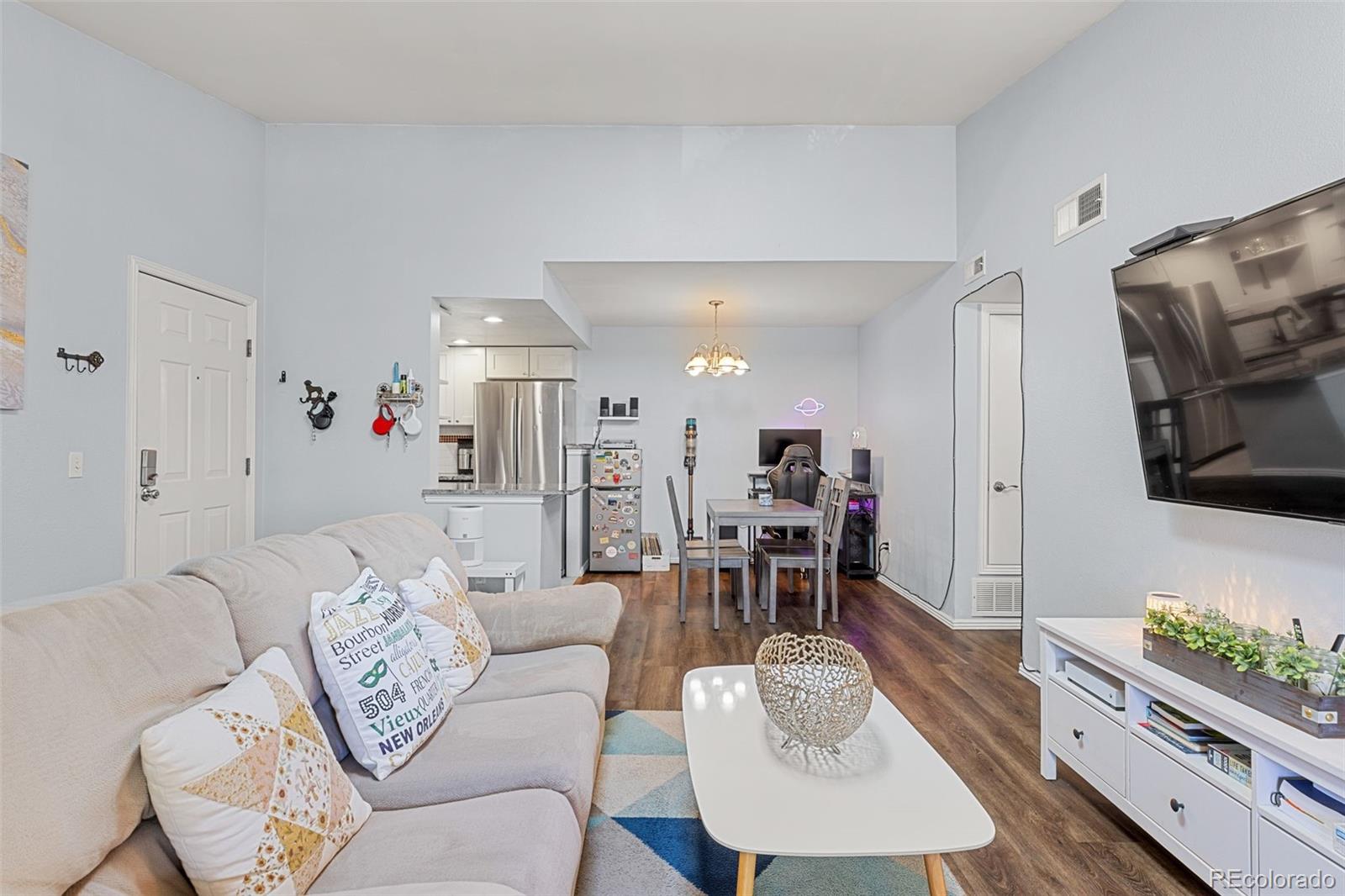 8225 Fairmount Drive Denver CO 80247