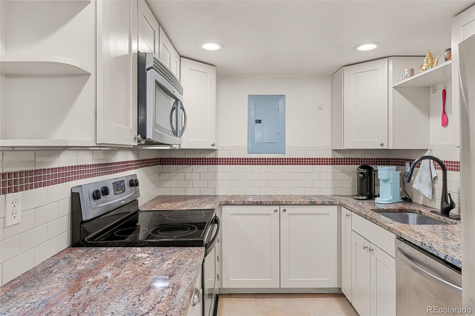 8225 Fairmount Drive Denver CO 80247