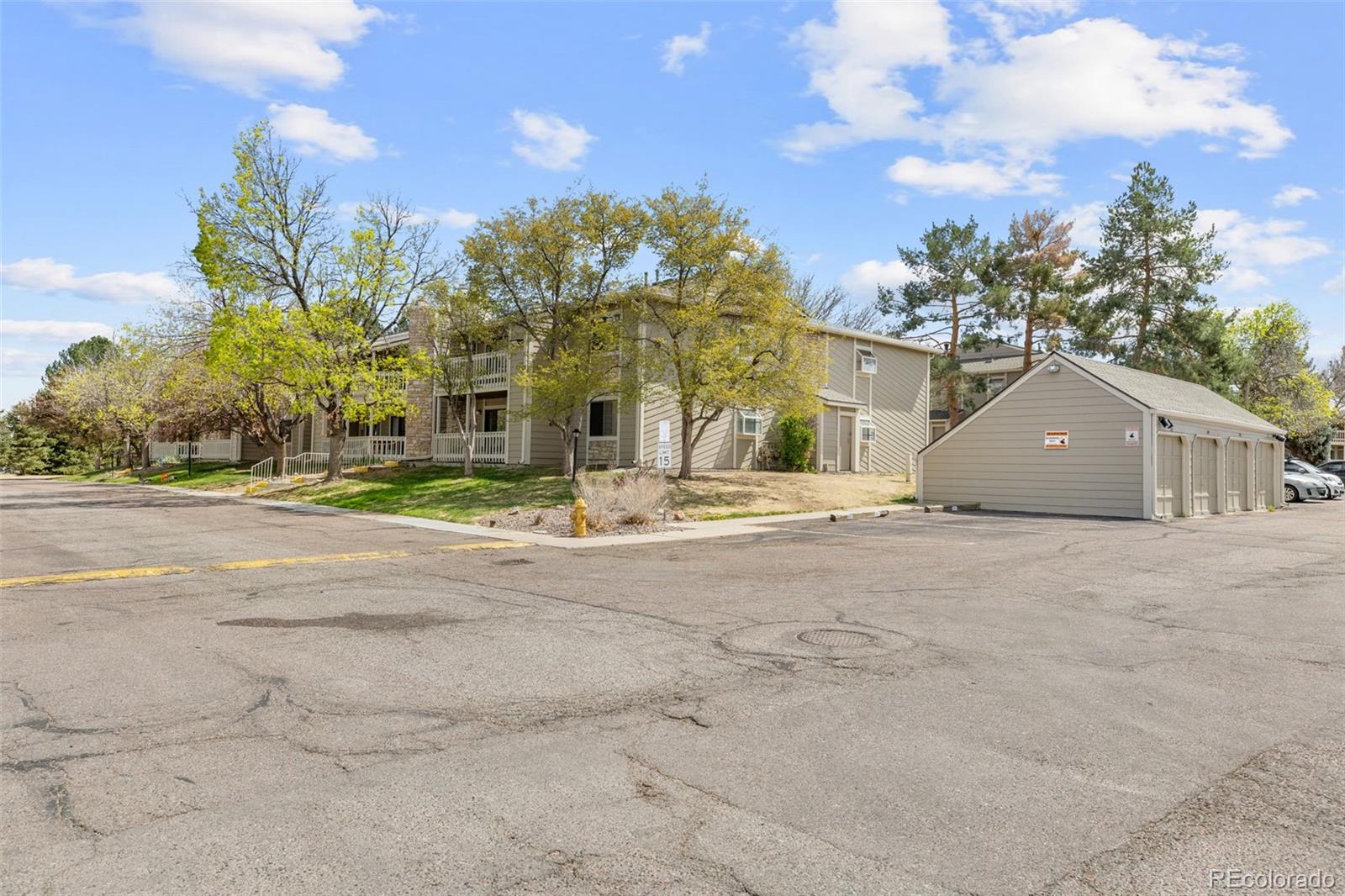 8225 Fairmount Drive Denver CO 80247