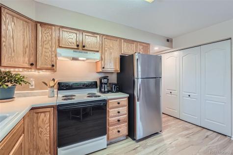 1648 S Cole Street Lakewood CO 80228