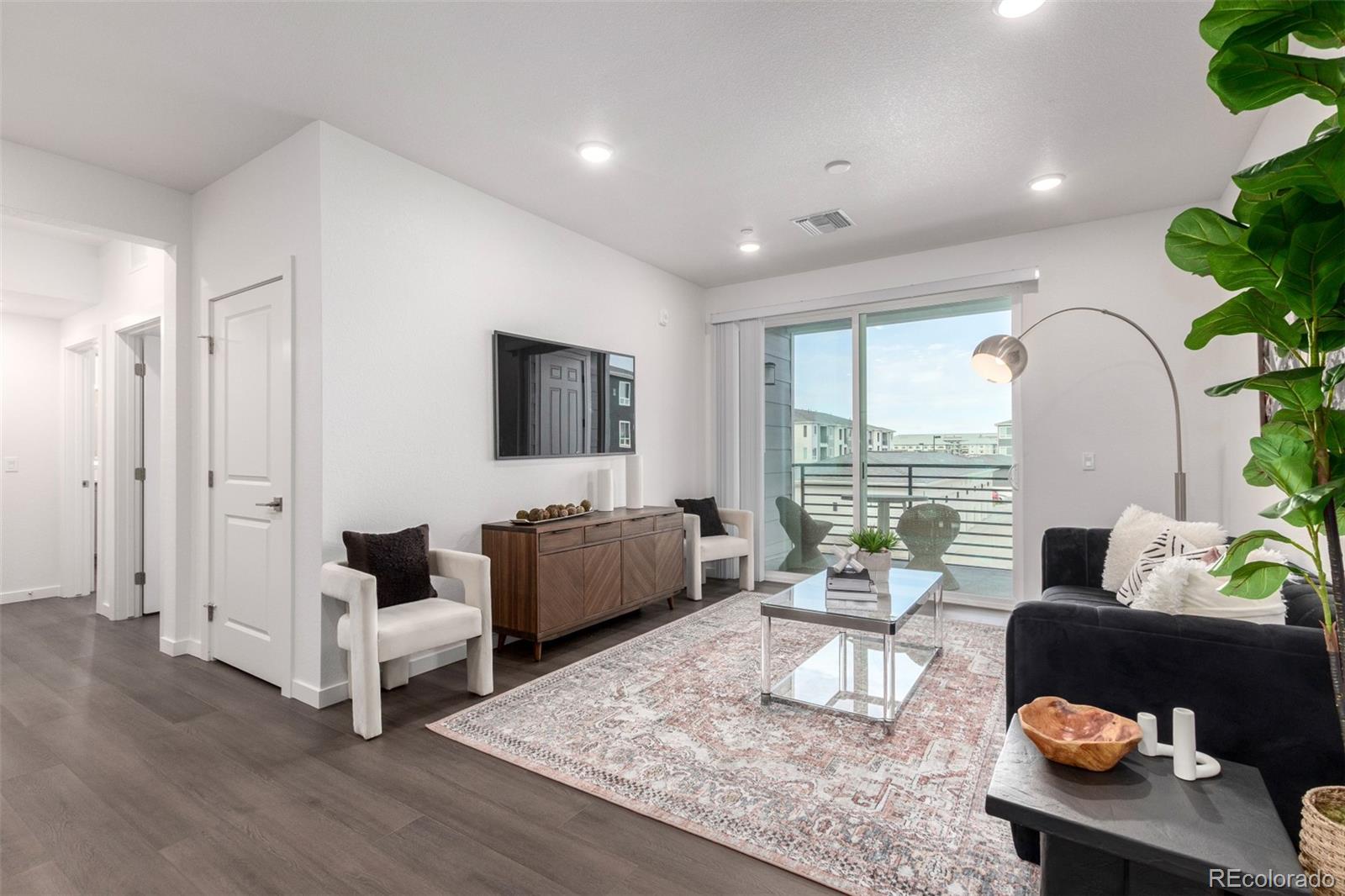 6153 N Ceylon Street Denver CO 80249