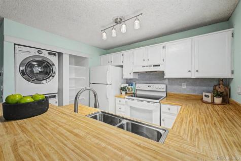 17457 E Rice Circle Aurora CO 80015