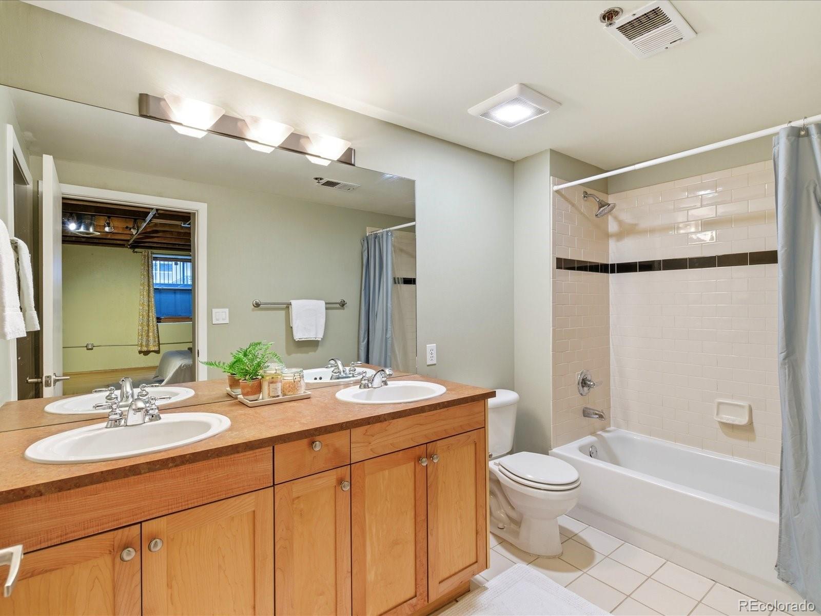 2960 Inca Street Denver CO 80202