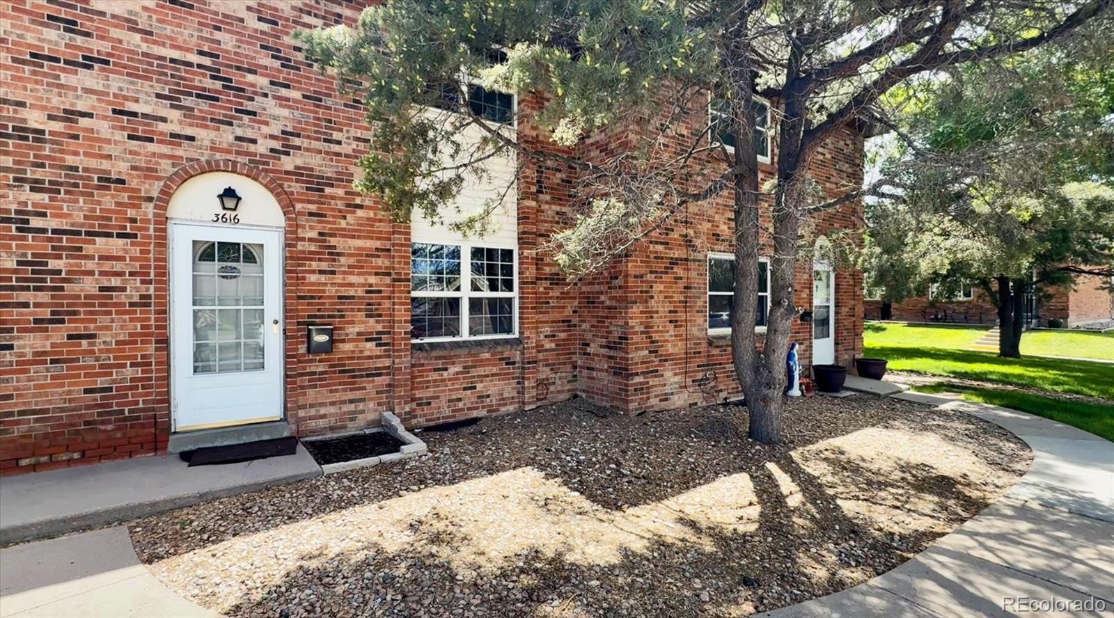 3616 W Radcliff Avenue Denver CO 80236