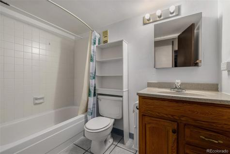 381 S Ames Street Lakewood CO 80226