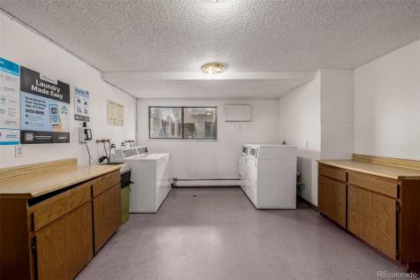 381 S Ames Street Lakewood CO 80226