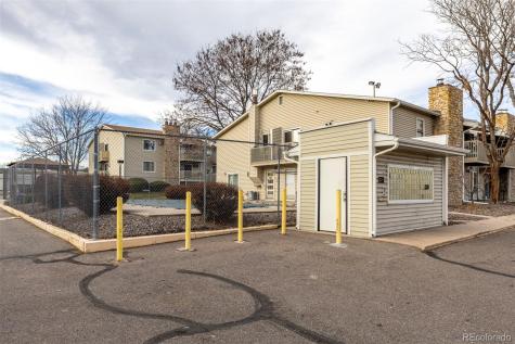 381 S Ames Street Lakewood CO 80226