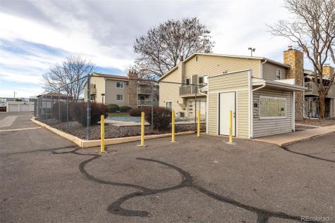 381 S Ames Street Lakewood CO 80226