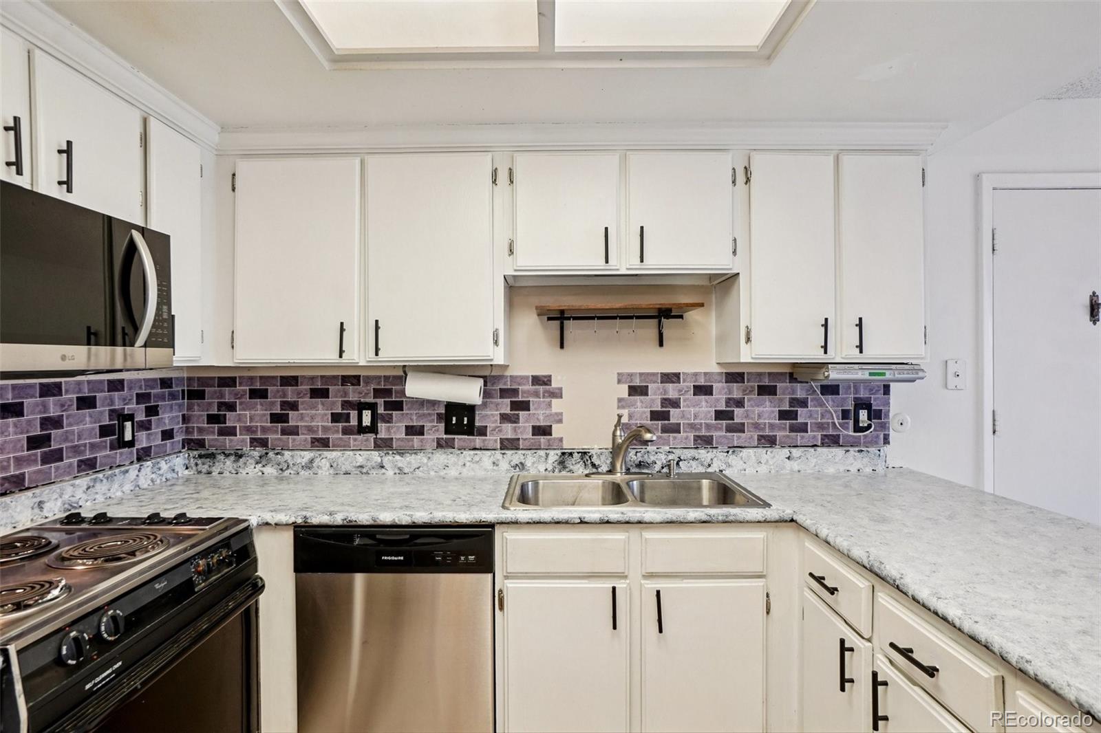 7066 S Knolls Way Centennial CO 80122